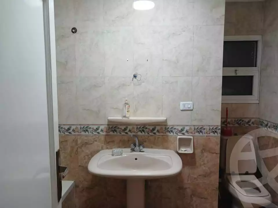 https://aqarmap.com.eg/en/listing/5866487-for-rent-alexandria-glim