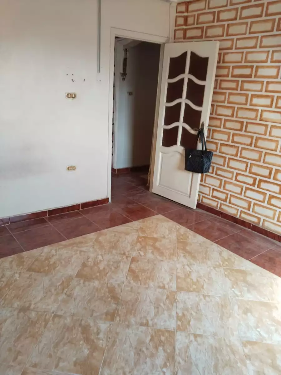 https://aqarmap.com.eg/en/listing/5867013-for-sale-alexandria-l-jmy-el-hanouvel-omar-ibn-el-khattab-st