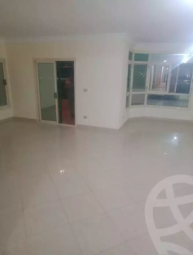 https://aqarmap.com.eg/en/listing/5867530-for-rent-cairo-mokattam-lhdb-l-ly