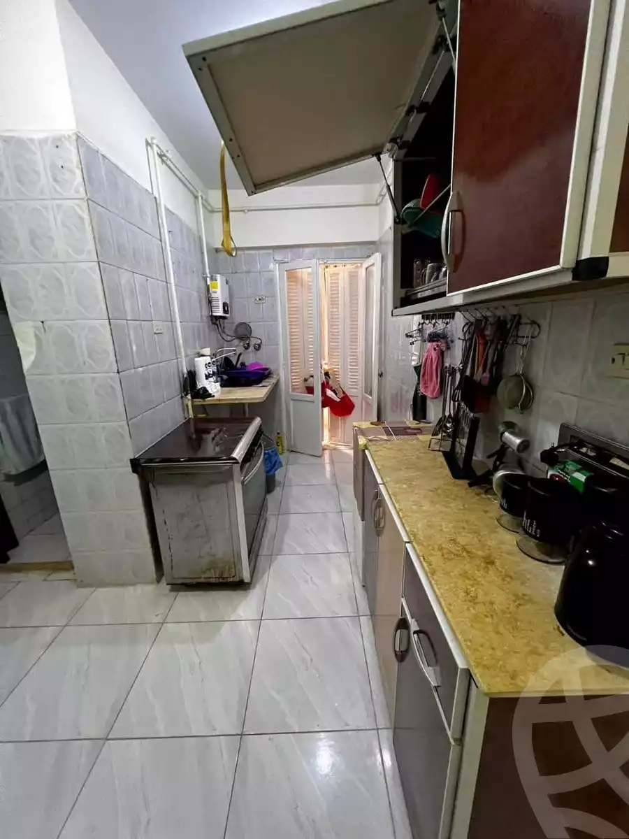 https://aqarmap.com.eg/ar/listing/5868529-for-sale-alexandria-l-jmy-el-hanouvel-el-kholafaa-el-rashdeen-st