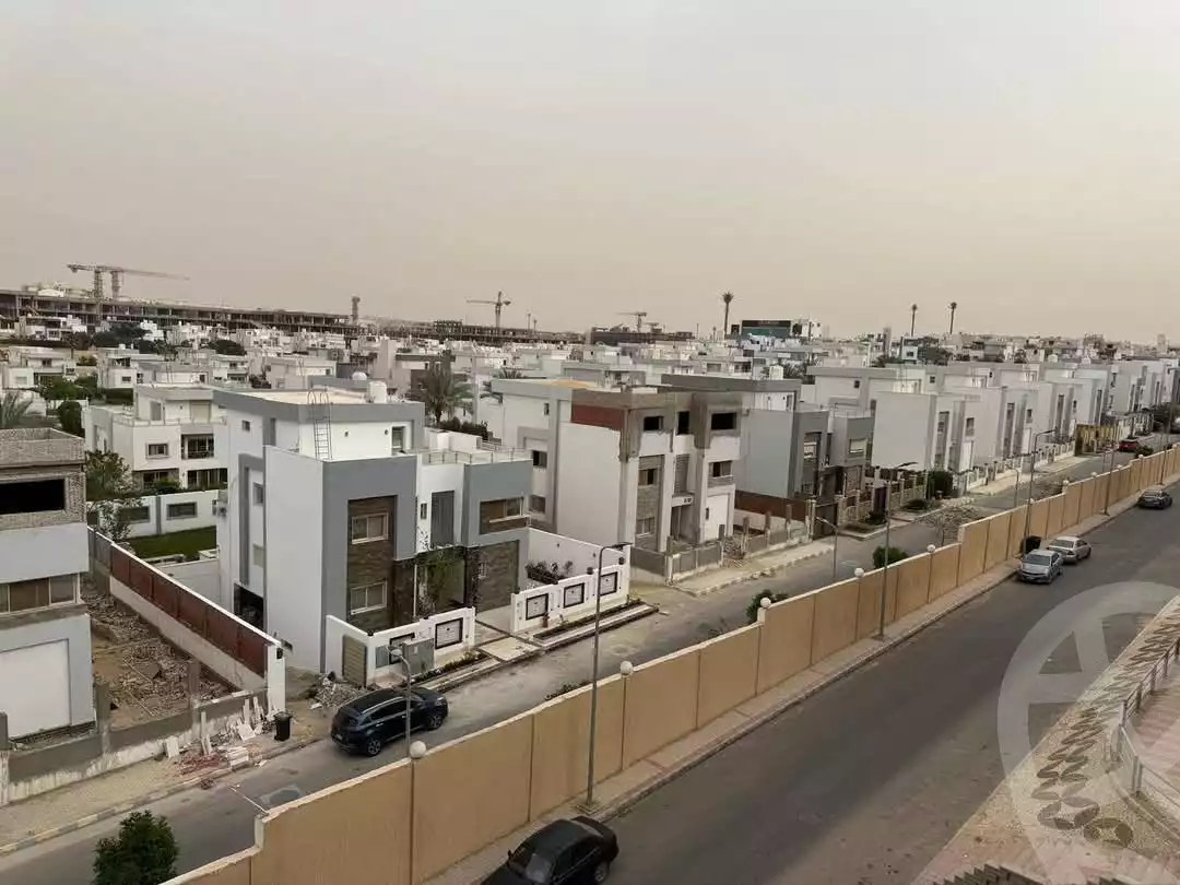 https://aqarmap.com.eg/en/listing/5871040-for-sale-cairo-new-cairo-compounds-dar-misr-el-koronfel