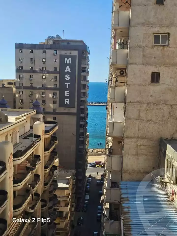 https://aqarmap.com.eg/ar/listing/5871260-for-sale-alexandria-sydy-bshr-sydy-bshr-bhry