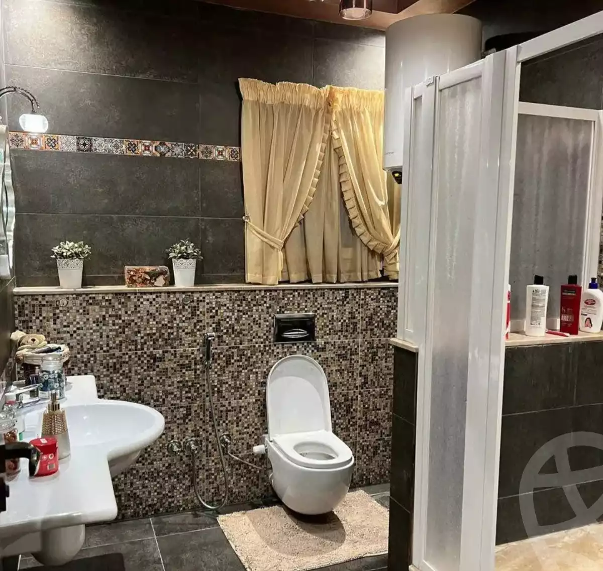 https://aqarmap.com.eg/en/listing/5871994-for-sale-cairo-mokattam-lhdb-l-ly-hy-lqswr