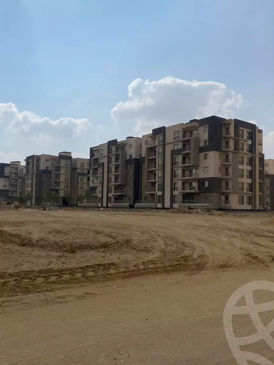 https://aqarmap.com.eg/en/listing/5872430-for-sale-cairo-el-sheikh-zayed-city-lshykh-zyd-ljdyd-west-view-residence-hdp