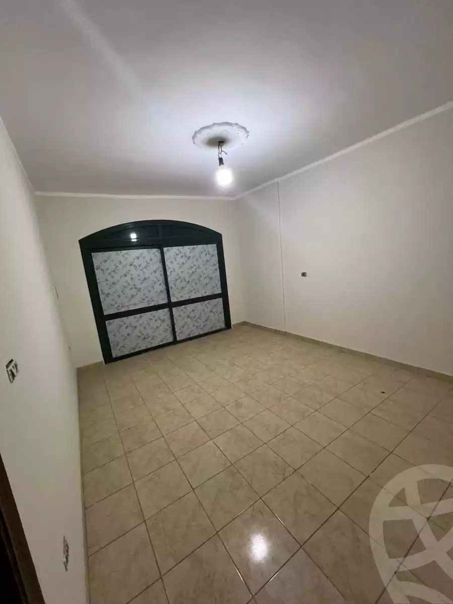 https://aqarmap.com.eg/en/listing/5872797-for-sale-cairo-helwan-helwan-el-sharkeya-mostafa-safwat-st