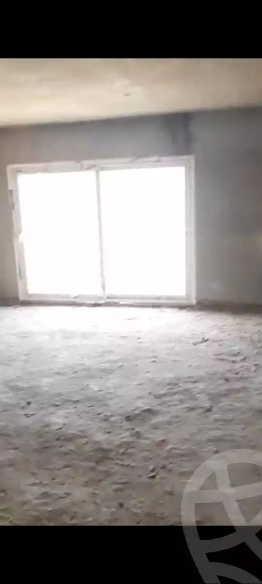 https://aqarmap.com.eg/en/listing/5874480-for-sale-cairo-new-cairo-compounds-zohour-life-compound-2
