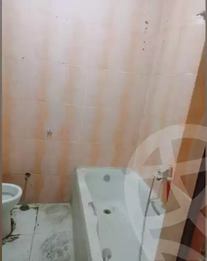 https://aqarmap.com.eg/ar/listing/5874568-for-sale-cairo-faisal-kafr-tohormos-el-shaheed-ahmed-hamdy-st