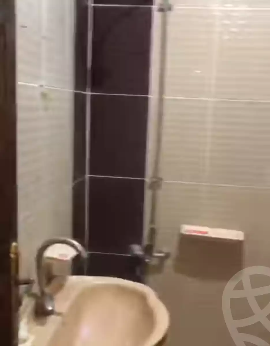 https://aqarmap.com.eg/ar/listing/5875510-for-rent-alexandria-l-jmy-el-hanouvel-abo-bakr-el-sedeek-st