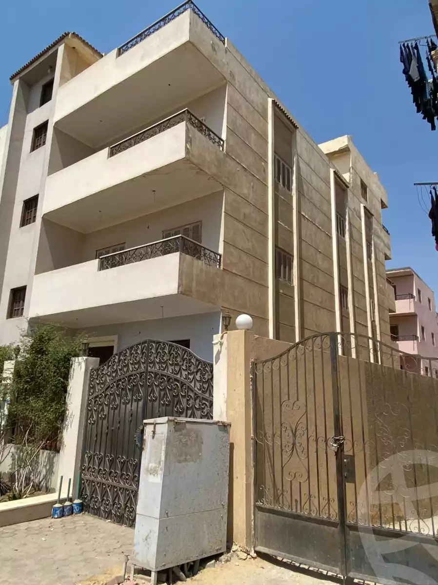 https://aqarmap.com.eg/en/listing/5877785-for-sale-cairo-new-cairo-el-ahyaa-third-neighborhood-street-1