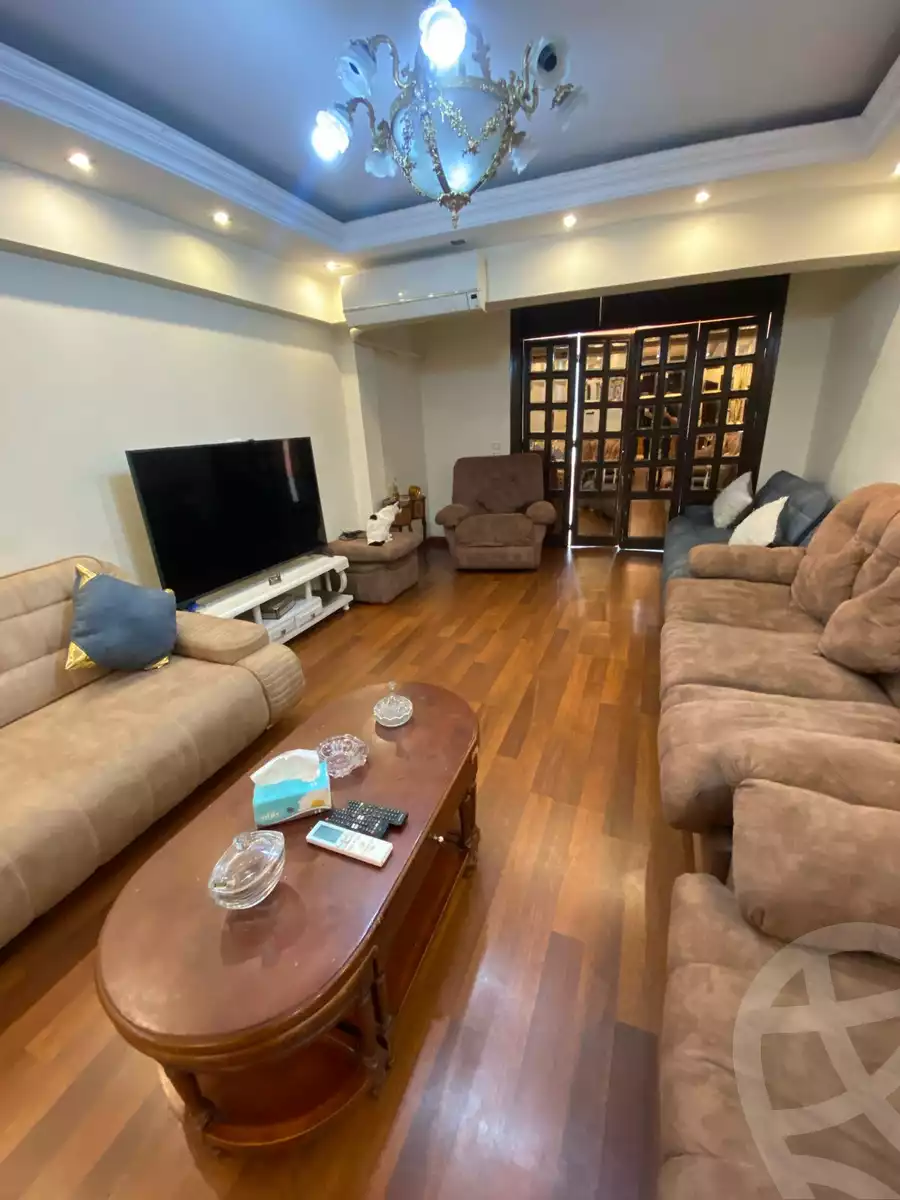 https://aqarmap.com.eg/en/listing/5878408-for-sale-cairo-el-sheikh-zayed-city-compounds-hadayek-el-mohandiseen