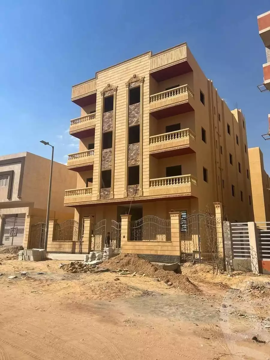 https://aqarmap.com.eg/ar/listing/5879002-for-sale-cairo-badr-city-hai-el-ashgar-featured-neighborhood