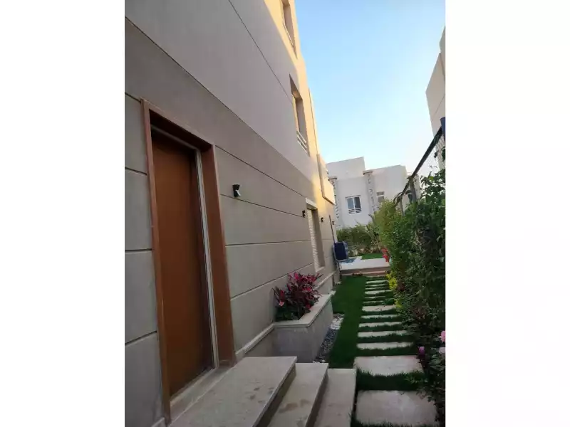 https://aqarmap.com.eg/en/listing/5879116-for-rent-cairo-el-sheikh-zayed-city-compounds-atrio