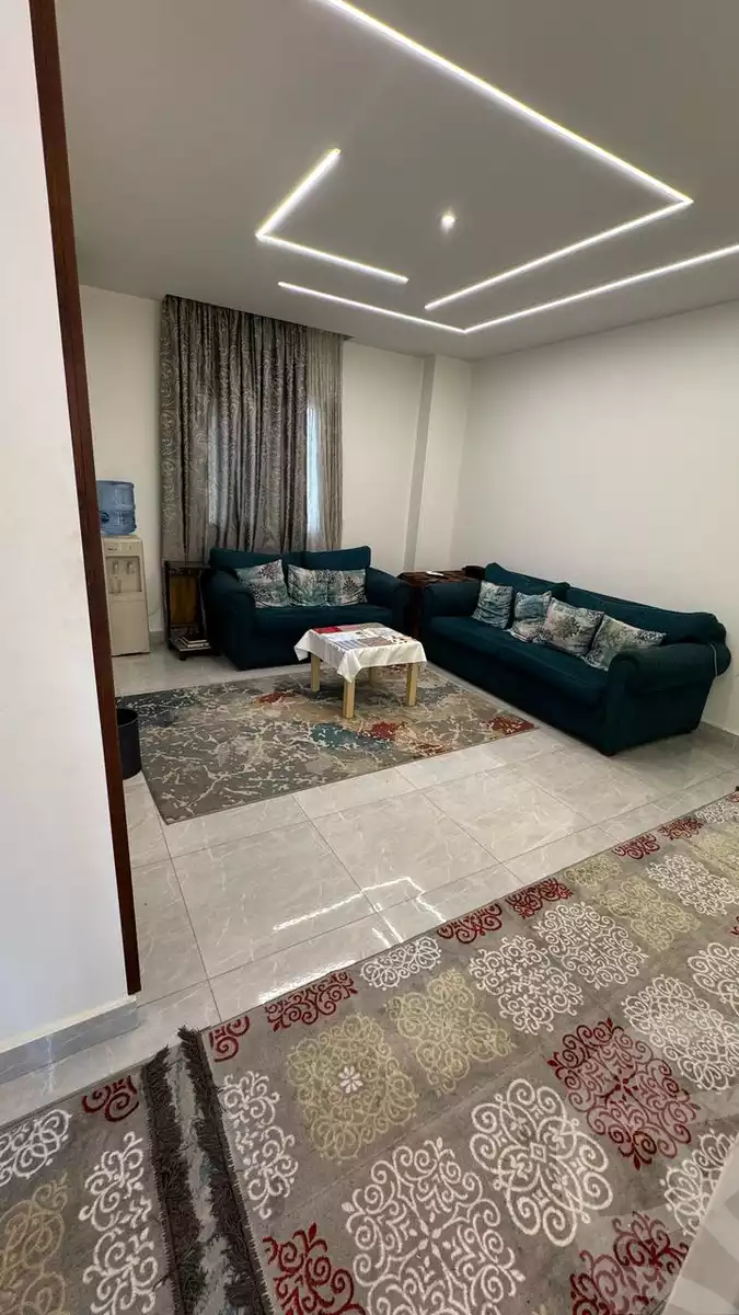 https://aqarmap.com.eg/ar/listing/5879946-for-sale-cairo-el-sheikh-zayed-city-el-hay-elsabeaa-lbstn