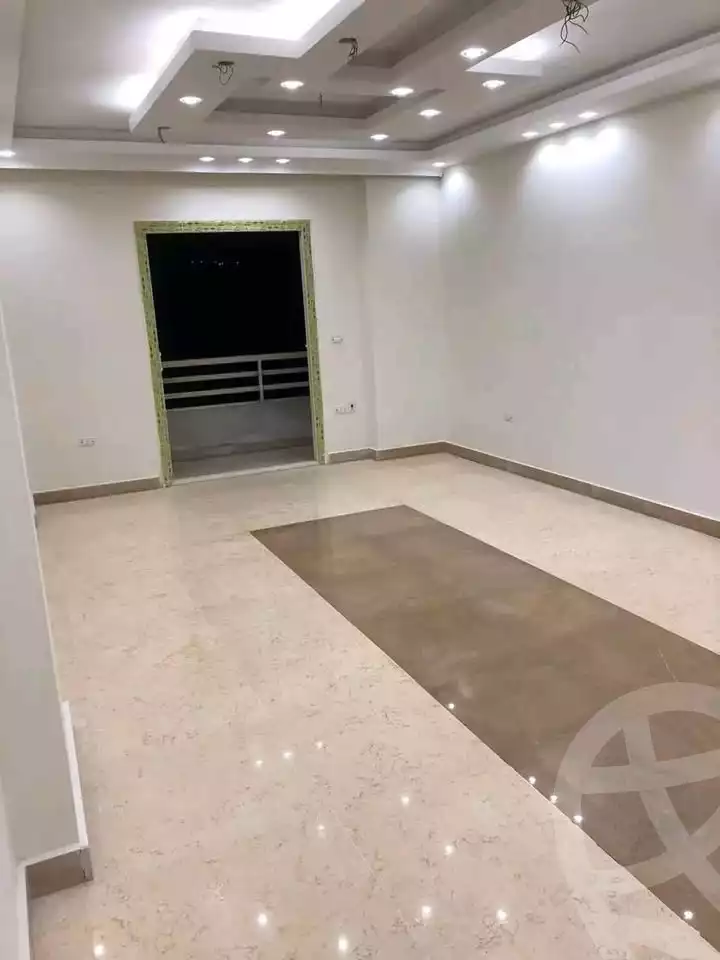 https://aqarmap.com.eg/ar/listing/5880694-for-rent-cairo-mokattam-lhdb-l-ly