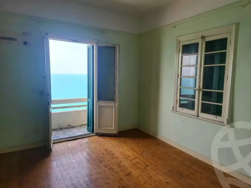 https://aqarmap.com.eg/ar/listing/5881200-for-sale-alexandria-camp-cesar-el-gaish-rd