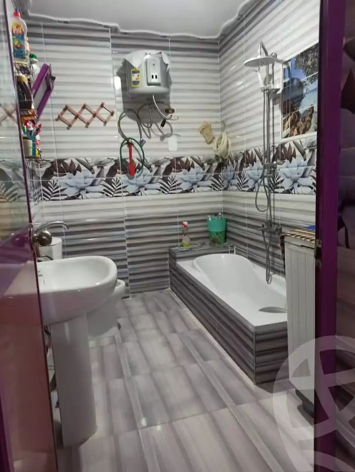 https://aqarmap.com.eg/en/listing/5882644-for-sale-alexandria-l-jmy-el-hanouvel-el-kholafaa-el-rashdeen-st
