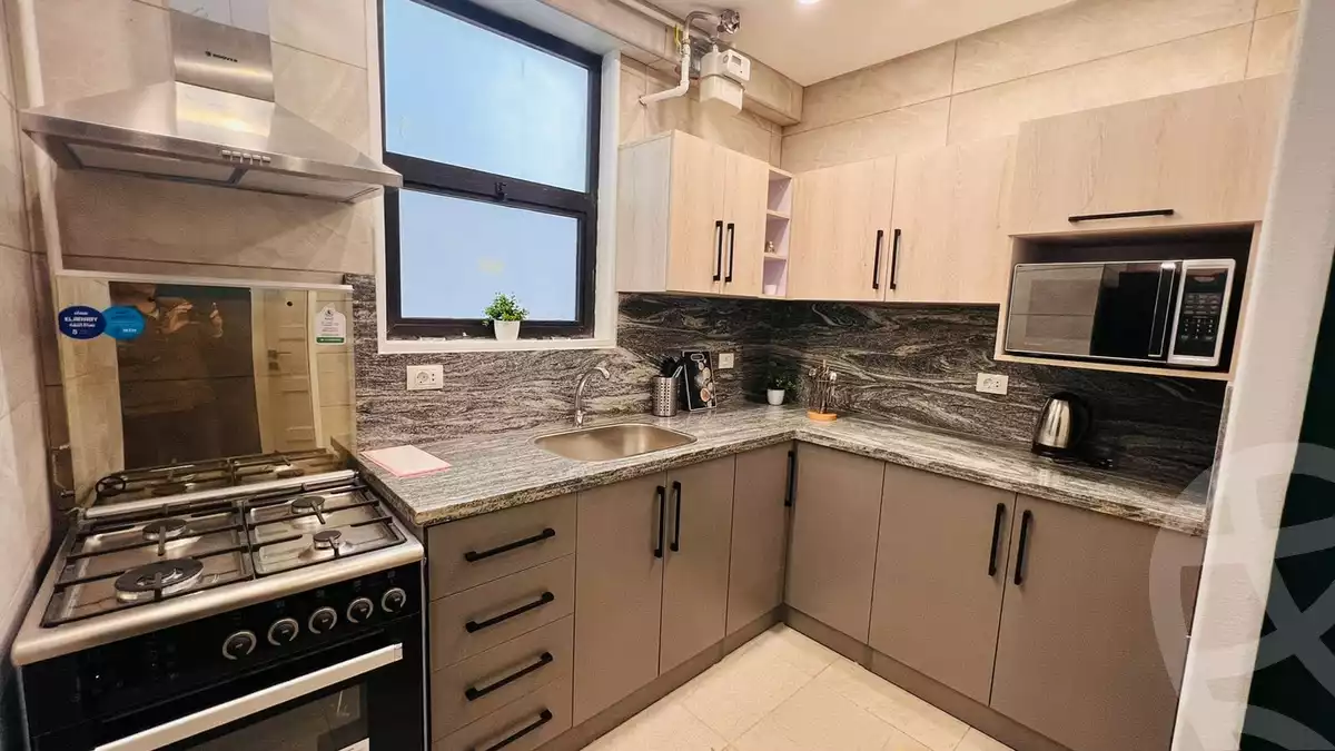 https://aqarmap.com.eg/en/listing/5882651-for-rent-cairo-el-sheikh-zayed-city-compounds-kmbwnd-wyst-twn-swdyk