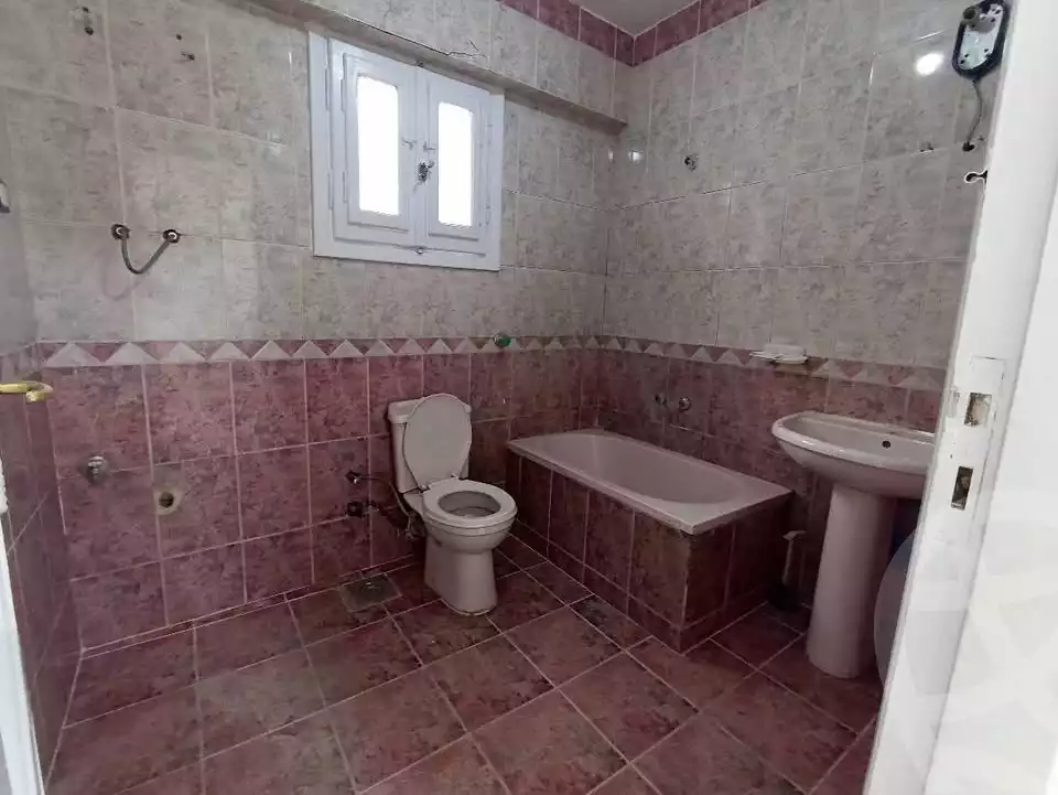 https://aqarmap.com.eg/en/listing/5882824-for-sale-alexandria-l-jmy-shataa-el-nakheel