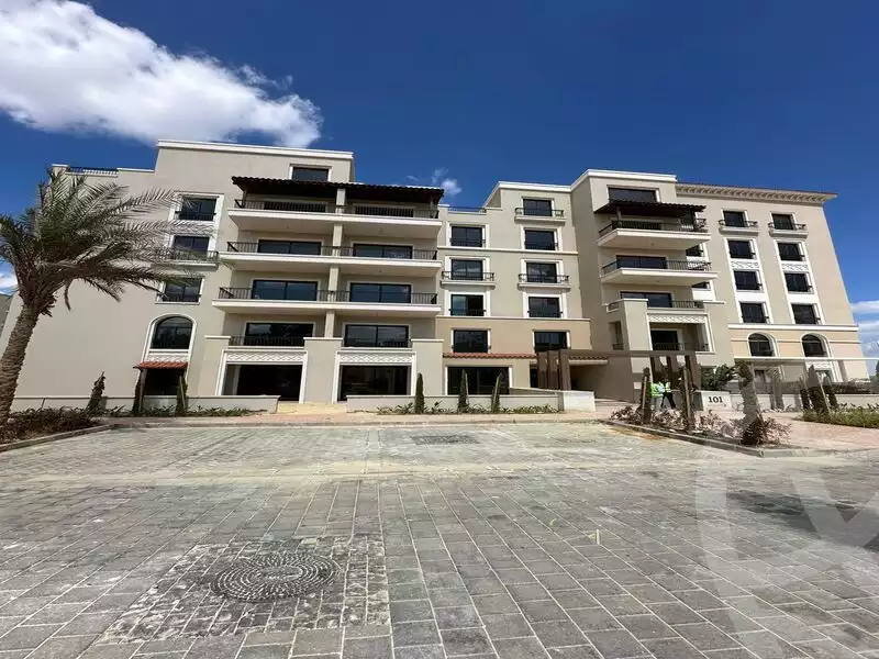 https://aqarmap.com.eg/en/listing/5885340-for-sale-cairo-el-sheikh-zayed-city-compounds-kmbwnd-fyldj-wyst-dr-llttwyr
