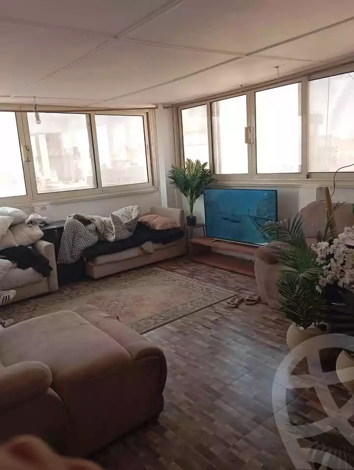 https://aqarmap.com.eg/ar/listing/5885879-for-sale-cairo-helwan-hadayek-helwan-el-khashab-canal