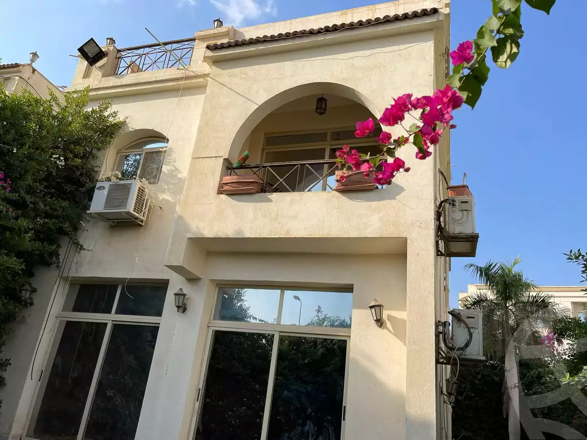 https://aqarmap.com.eg/ar/listing/5885949-for-sale-cairo-el-sheikh-zayed-city-compounds-hadayek-el-mohandiseen