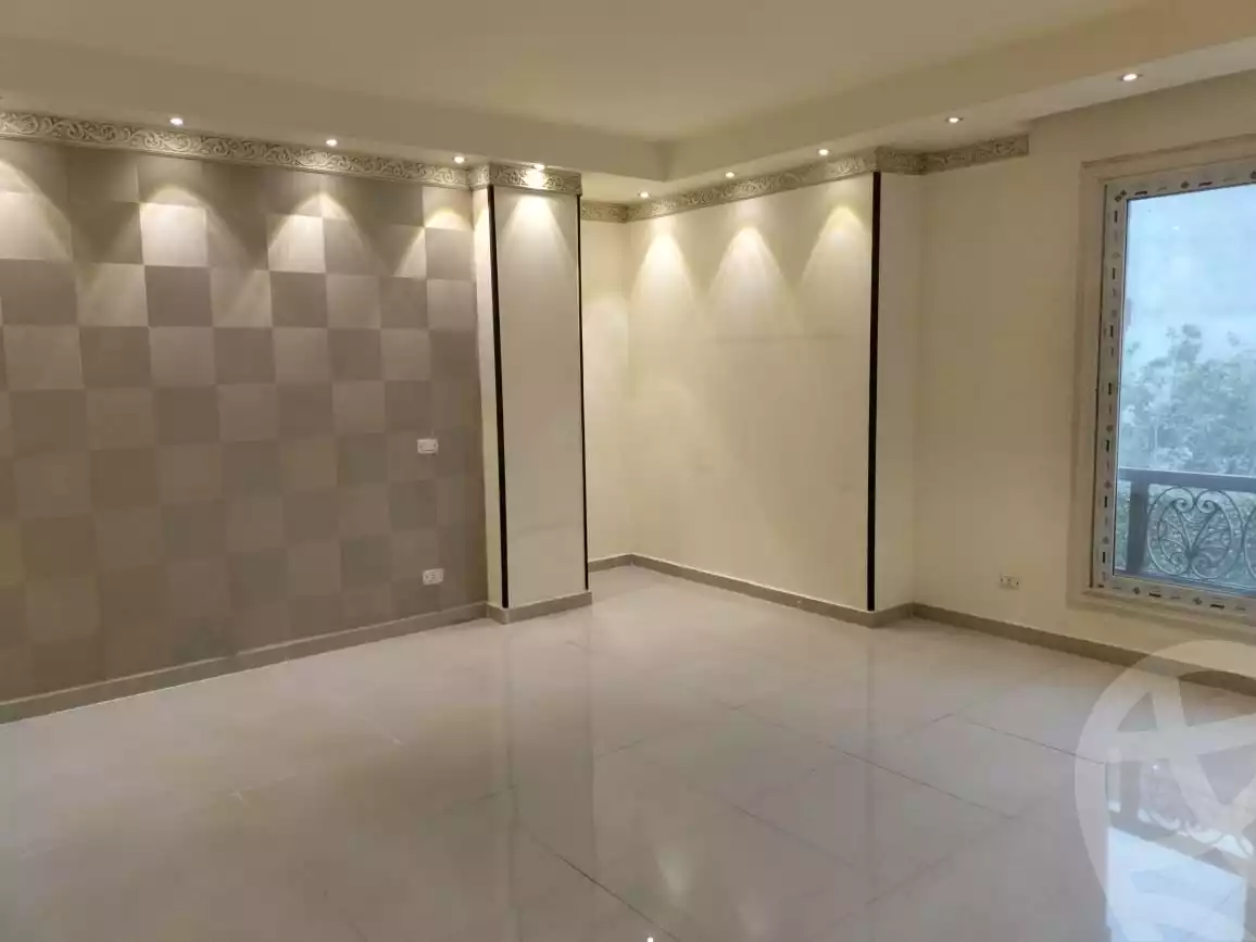 https://aqarmap.com.eg/en/listing/5888006-for-sale-cairo-el-sheikh-zayed-city-compounds-greens