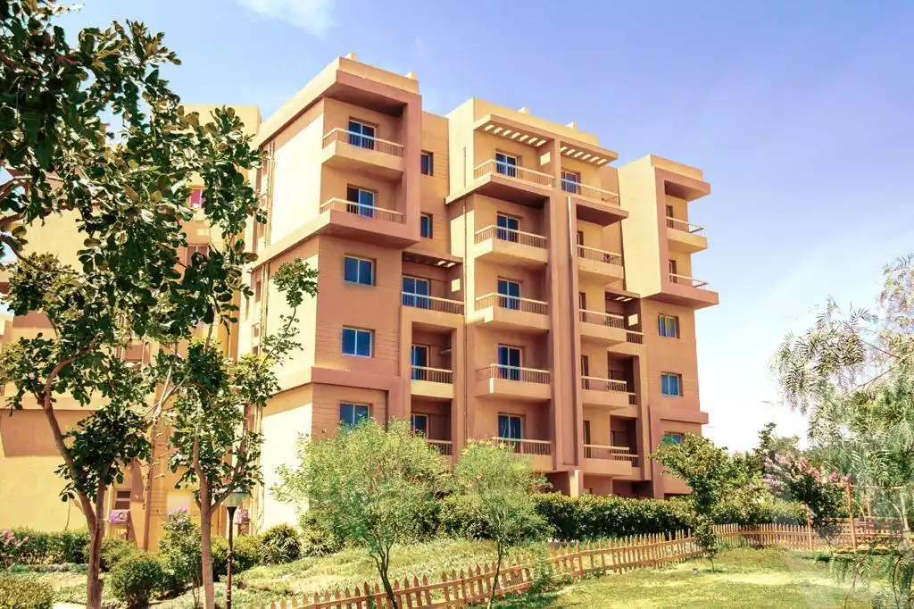 https://aqarmap.com.eg/en/listing/5888300-for-sale-cairo-6th-of-october-hadaeq-october-kmbwnd-fy-hdyq-ktwbr-shjr-ryzydns-y-jy-y-llttwyr