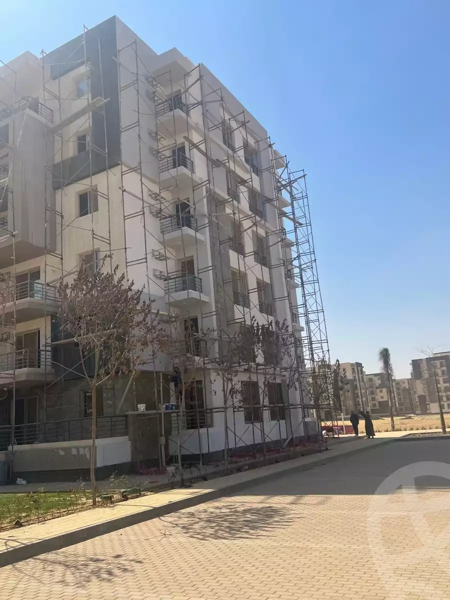 https://aqarmap.com.eg/en/listing/5888769-for-sale-cairo-el-sheikh-zayed-city-lshykh-zyd-ljdyd-west-view-residence-hdp