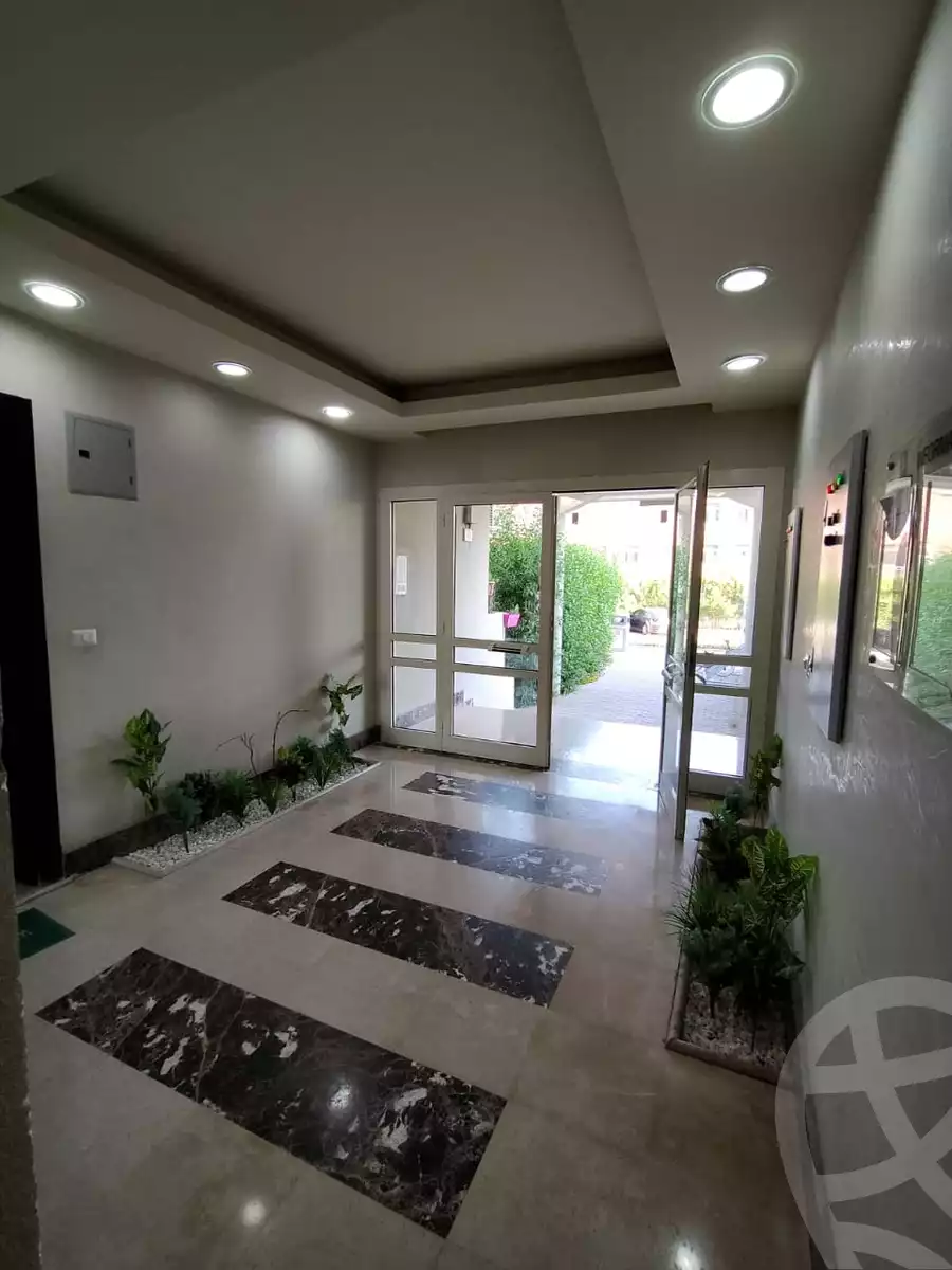 https://aqarmap.com.eg/en/listing/5888854-for-rent-cairo-el-sheikh-zayed-city-compounds-dh-drys