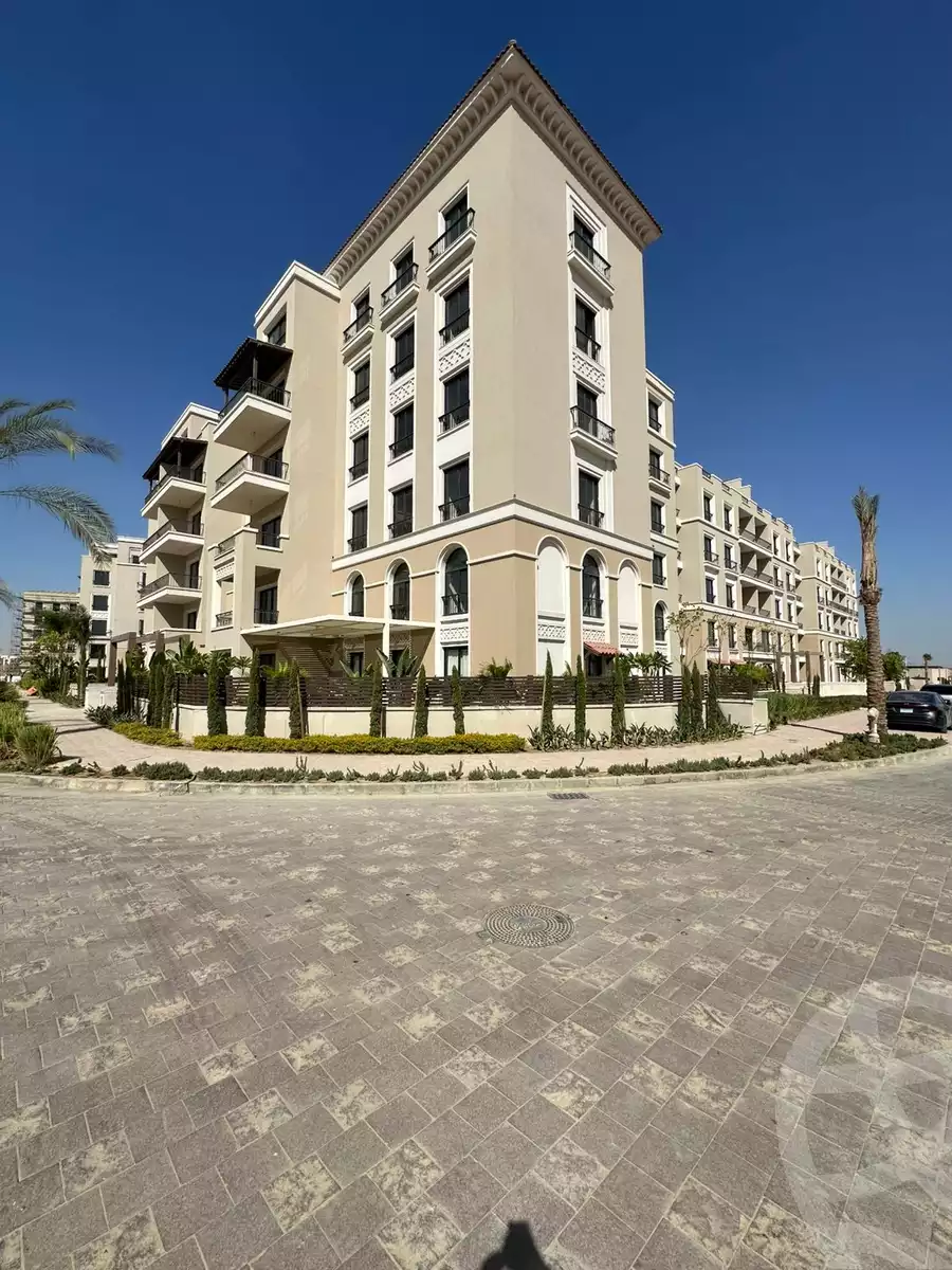 https://aqarmap.com.eg/en/listing/5888908-for-sale-cairo-el-sheikh-zayed-city-compounds-kmbwnd-fyldj-wyst-dr-llttwyr