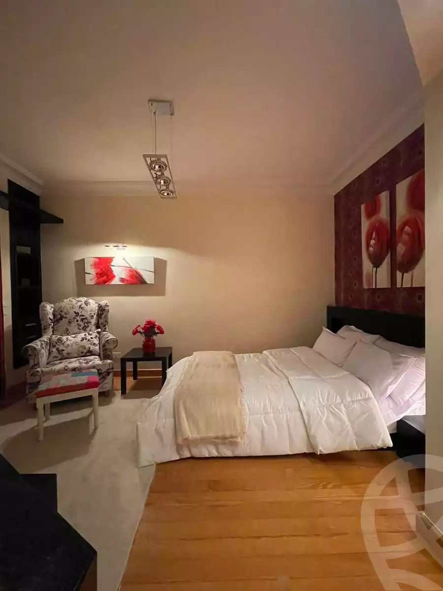 https://aqarmap.com.eg/ar/listing/5888948-for-sale-cairo-6th-of-october-featured-neighborhood-first-touristic-village-el-shaheed-mohammed-abdul-latif-alshimi-st
