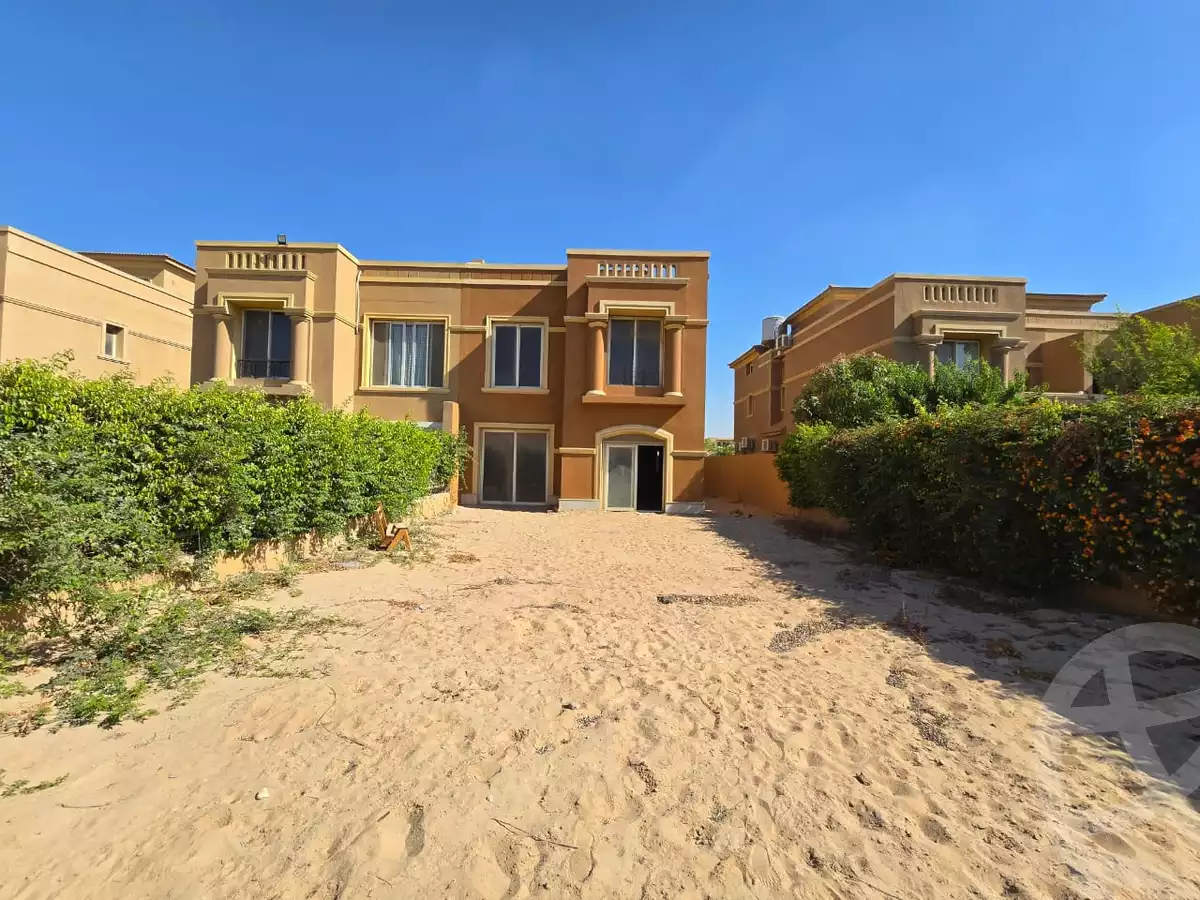 https://aqarmap.com.eg/en/listing/5889056-for-sale-cairo-el-sheikh-zayed-city-compounds-royal-meadows