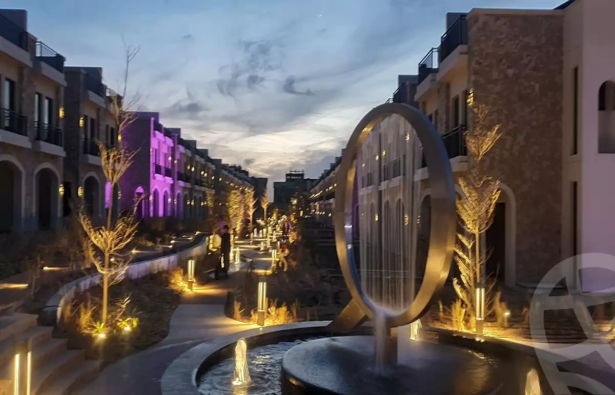 https://aqarmap.com.eg/en/listing/5889302-for-sale-cairo-new-cairo-compounds-mwntn-fyw-y-syty-the-marq-mountain-view-icity