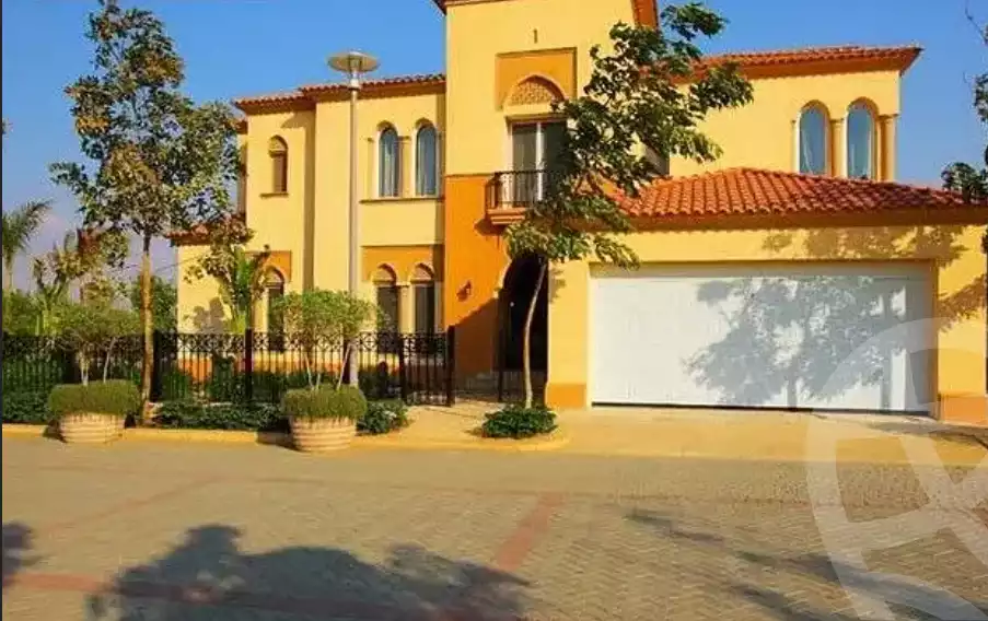 https://aqarmap.com.eg/en/listing/5891667-for-sale-cairo-mokattam-compounds-uptown-cairo