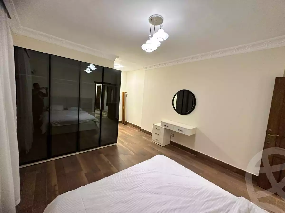 https://aqarmap.com.eg/en/listing/5892839-for-rent-cairo-el-sheikh-zayed-city-compounds-kmbwnd-wyst-twn-swdyk