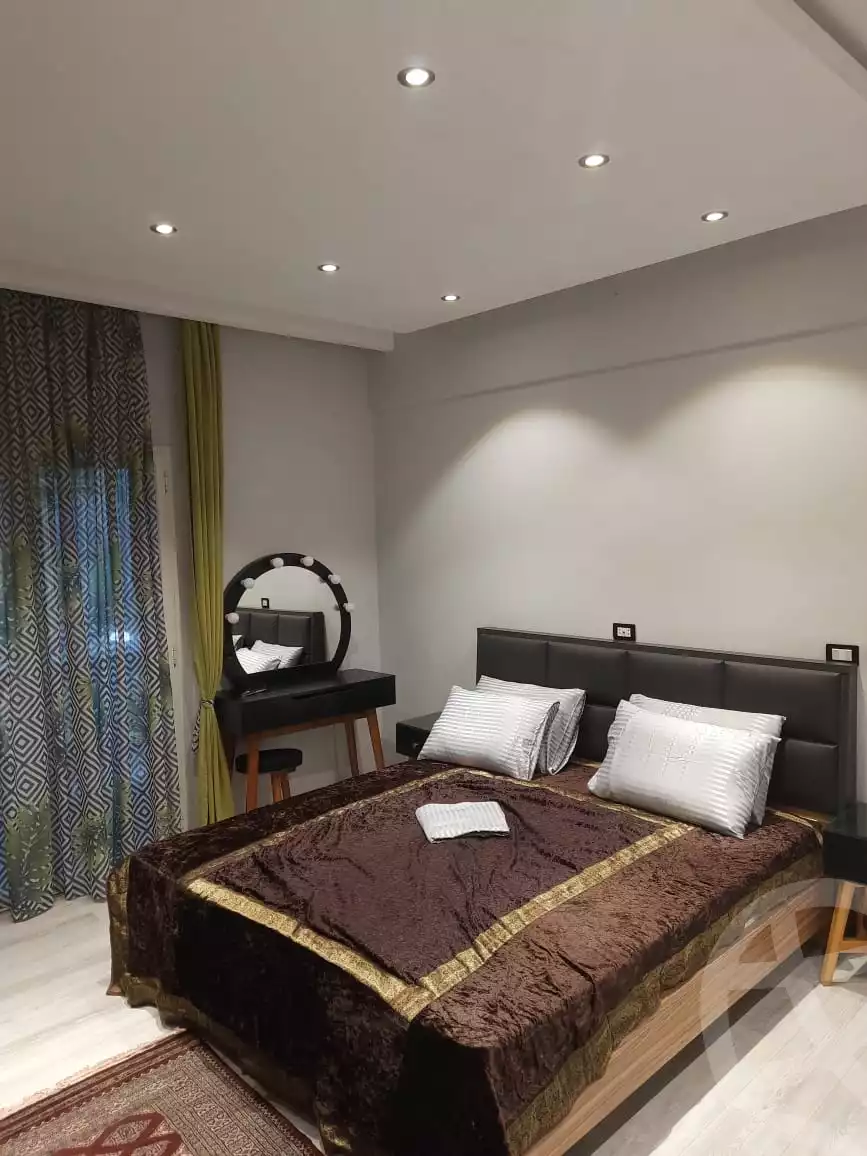 https://aqarmap.com.eg/en/listing/5892842-for-rent-cairo-new-cairo-compounds-hyde-park-centre-ville-hyde-park