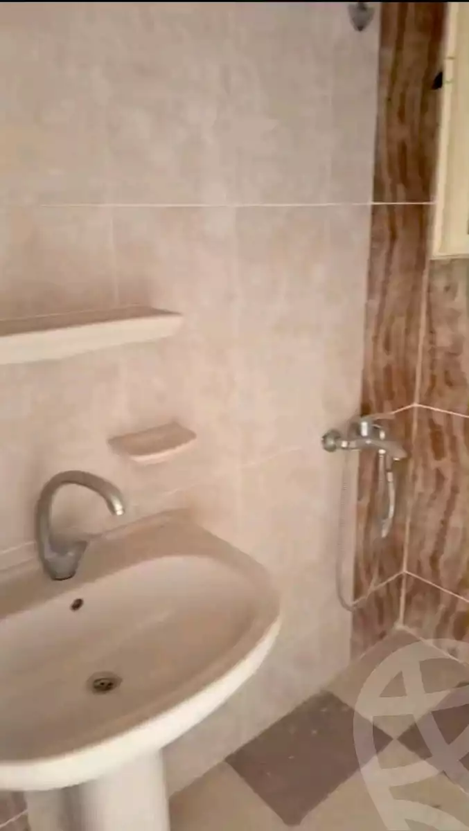 https://aqarmap.com.eg/ar/listing/5893115-for-sale-alexandria-l-jmy-el-hanouvel-al-asdakaa-st