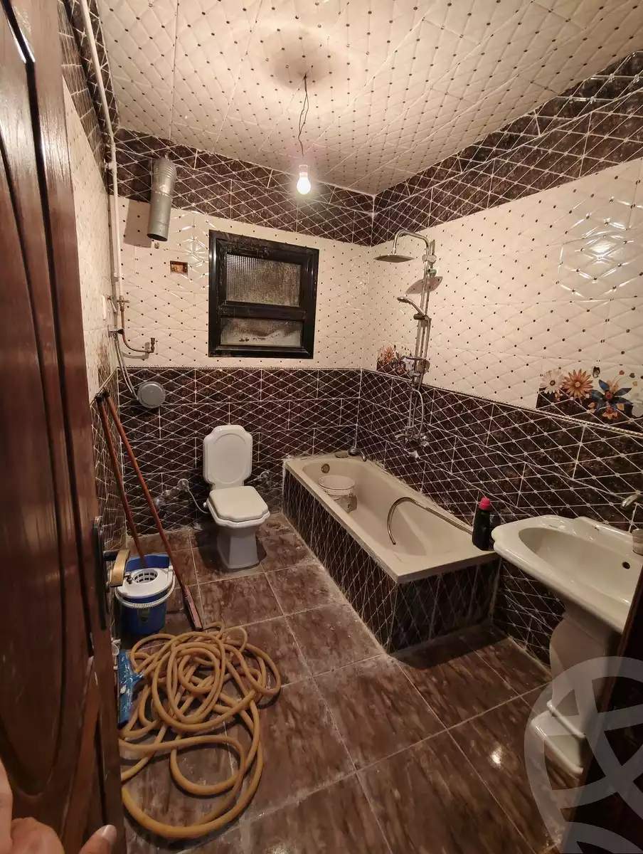 https://aqarmap.com.eg/en/listing/5894537-for-rent-cairo-faisal-kafr-tohormos-queen-nazli-st