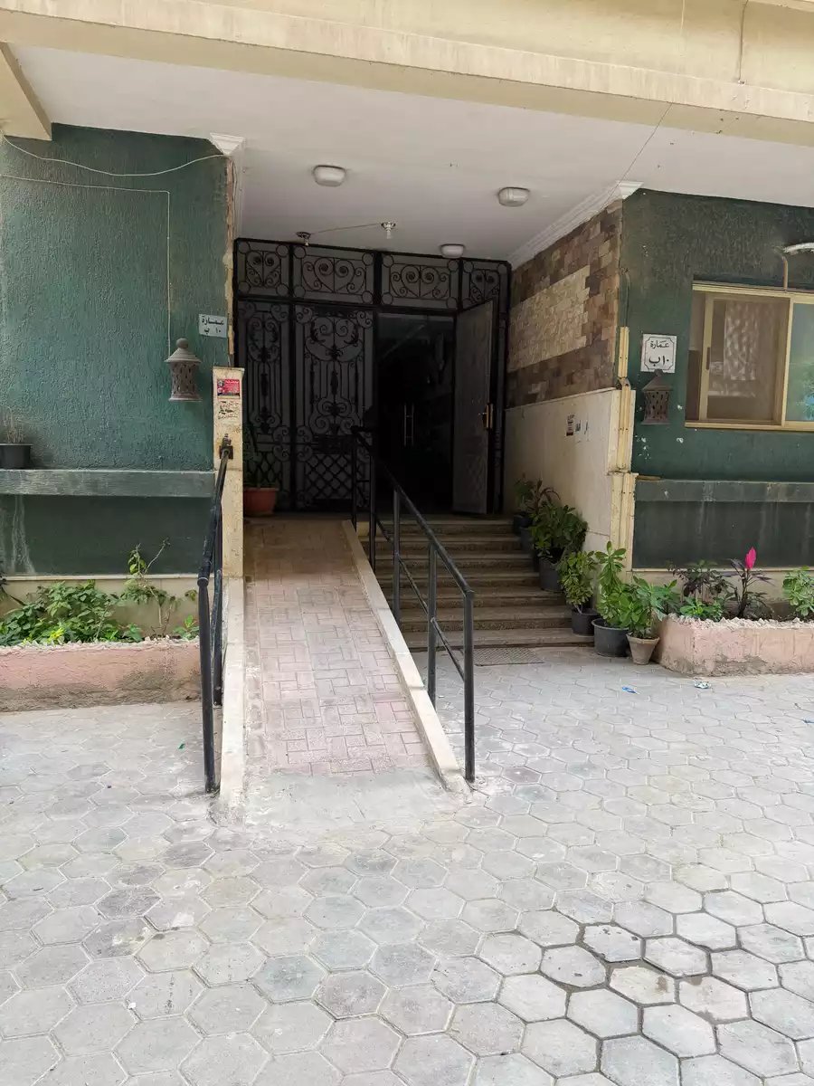 https://aqarmap.com.eg/en/listing/5895246-for-sale-cairo-nasr-city-compounds-amaer-madinat-nasr