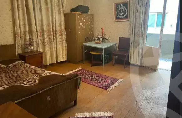 https://aqarmap.com.eg/en/listing/5896653-for-sale-cairo-heliopolis-heliopolis-square-mohammed-farid-st