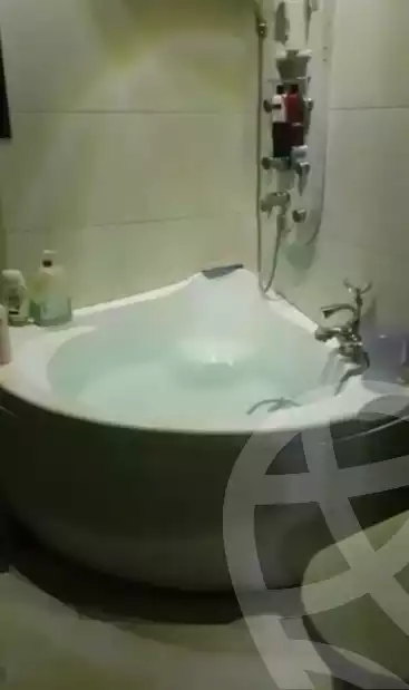 https://aqarmap.com.eg/en/listing/5897650-for-sale-cairo-faisal-kafr-tohormos-queen-nazli-st