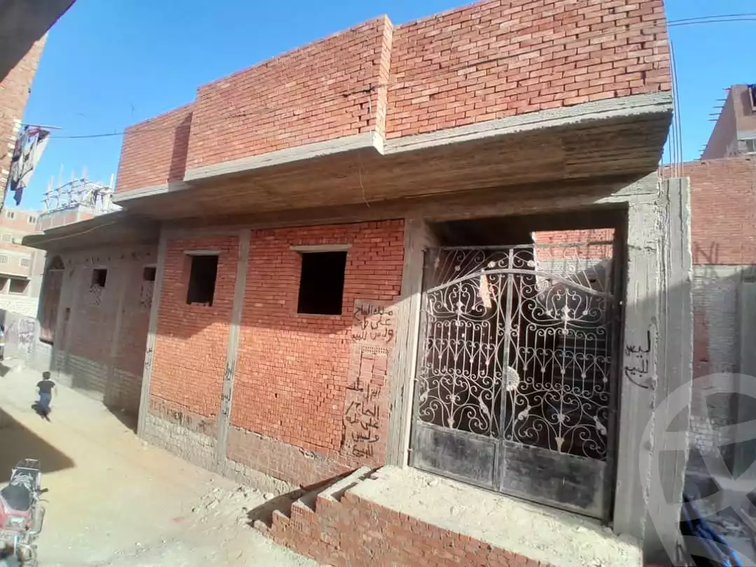 https://aqarmap.com.eg/ar/listing/5899376-for-sale-cairo-helwan-kwrnysh-hlwn