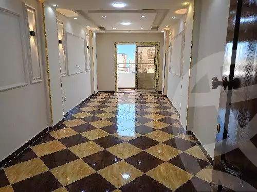 https://aqarmap.com.eg/ar/listing/5900622-for-sale-alexandria-sydy-bshr-sydy-bshr-bhry-shr-mhmwd-l-yswy