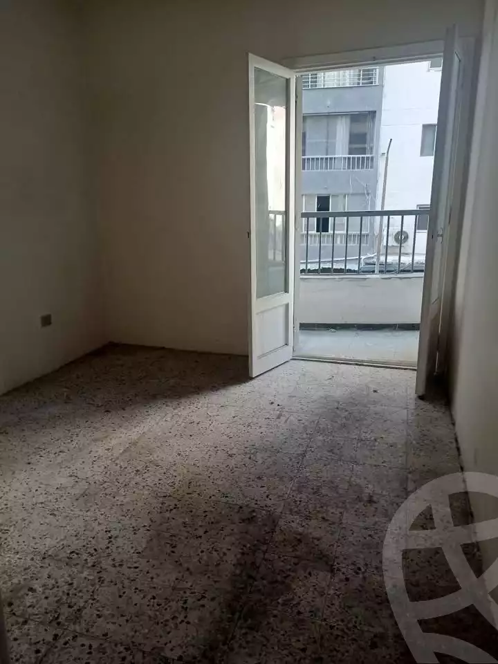 https://aqarmap.com.eg/en/listing/5901923-for-rent-alexandria-el-asafra-l-sfr-bhry-atlas-st