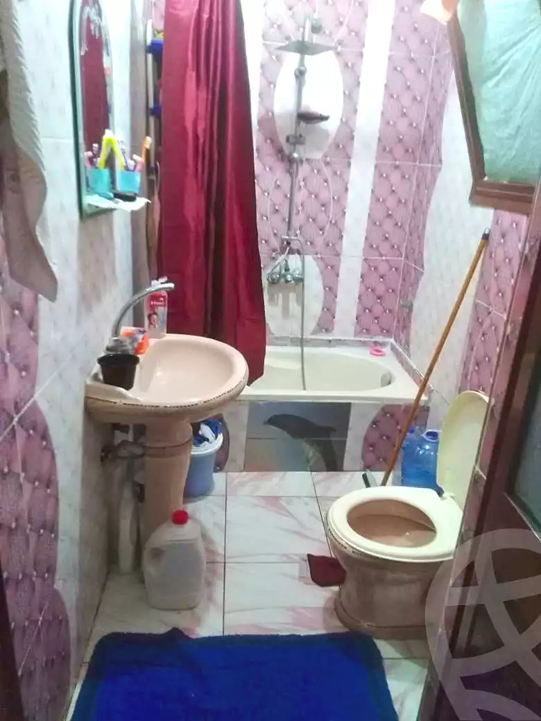 https://aqarmap.com.eg/en/listing/5902566-for-sale-alexandria-l-jmy-el-hanouvel-el-kholafaa-el-rashdeen-st