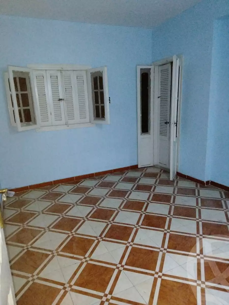 https://aqarmap.com.eg/en/listing/5902667-for-sale-alexandria-l-jmy-bw-ywsf-el-forn-st
