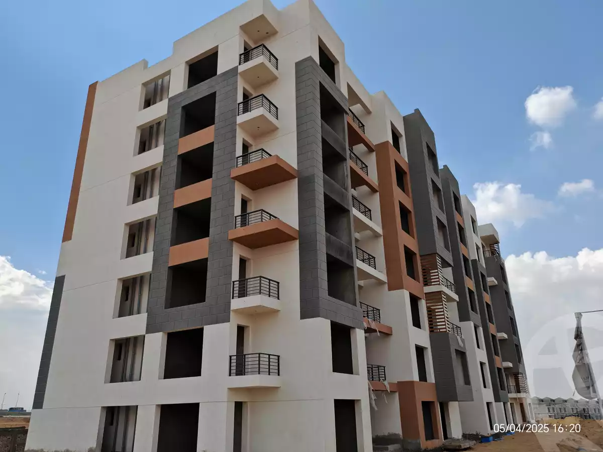 https://aqarmap.com.eg/en/listing/5897459-for-sale-cairo-new-cairo-lmstqbl-syty-compounds-aria-landmark