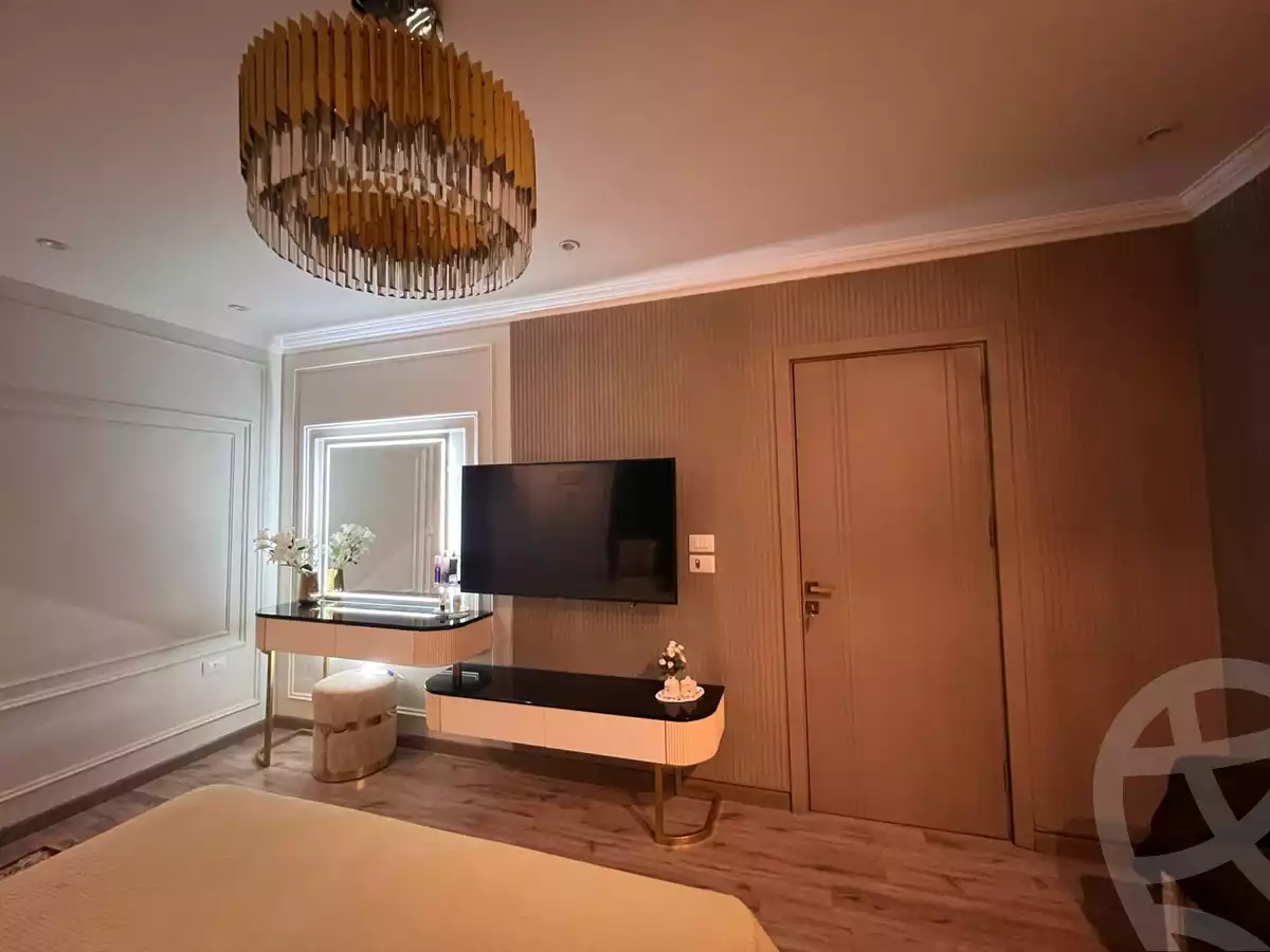 https://aqarmap.com.eg/ar/listing/5903343-for-sale-cairo-6th-of-october-hadaeq-october-kmbwnd-fy-hdyq-ktwbr-kenz