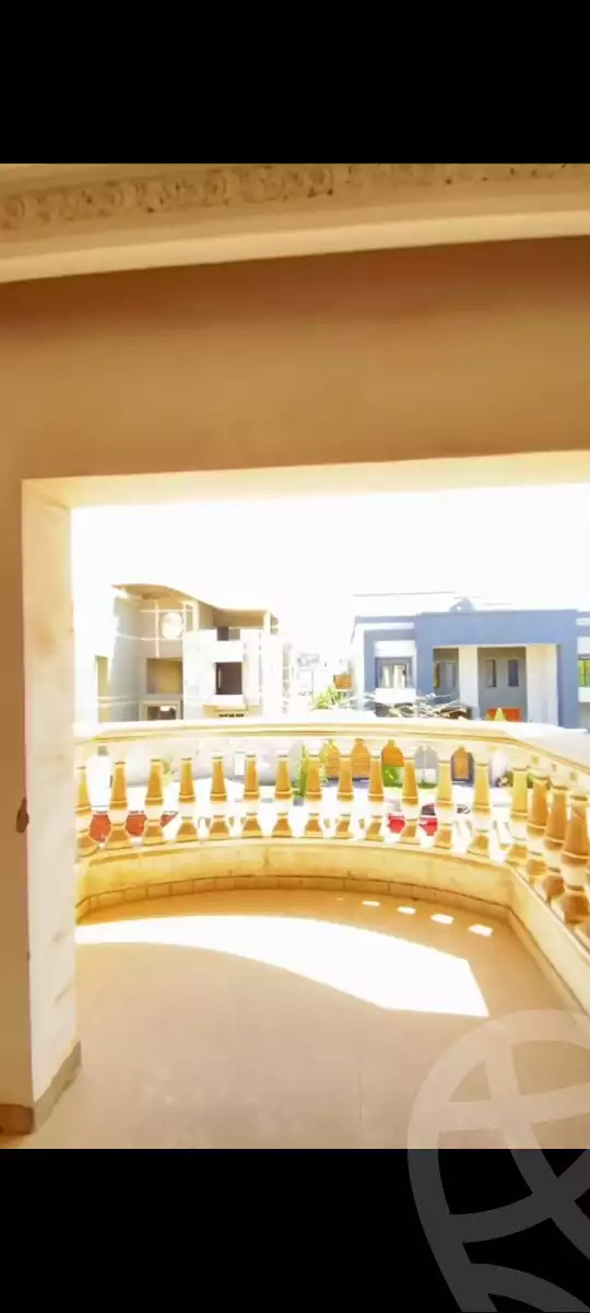 https://aqarmap.com.eg/ar/listing/5903908-for-sale-cairo-al-oubour-compounds-golf-city