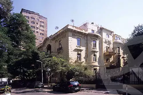 https://aqarmap.com.eg/en/listing/5905204-for-rent-cairo-garden-city-al-hadekah-st